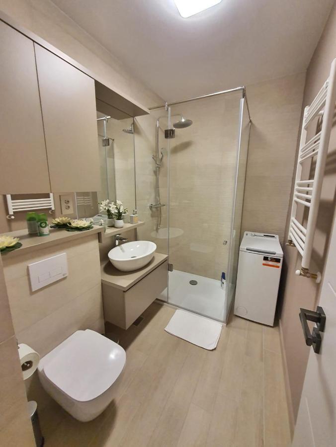 Elias Central Apartment - 2 Bedrooms & Free Parking Oradea Εξωτερικό φωτογραφία