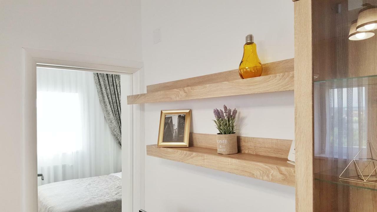 Elias Central Apartment - 2 Bedrooms & Free Parking Oradea Εξωτερικό φωτογραφία